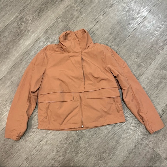 Lululemon Always Effortless Jacket in Orange - Picture 3 of 8